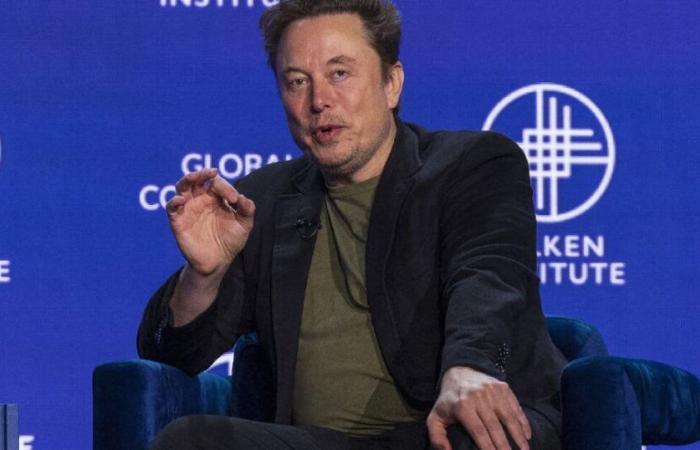 Elon Musk ha 11 figli da tre madri diverse: ha comprato tre ville per vivere “in comunità”