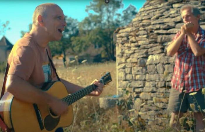 Video. Amante del lotto, compone una canzone e gira un video musicale sulla causse