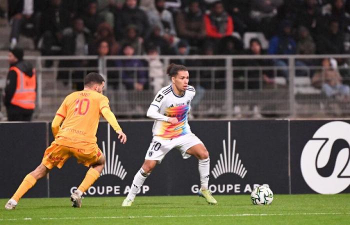 Paris FC – Rodez (3-3): spintonati, i parigini salvano il pareggio e aumentano il vantaggio in vetta