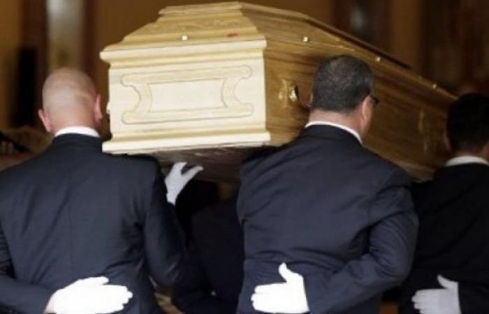 In Francia i funerali costano in media 4.700 euro