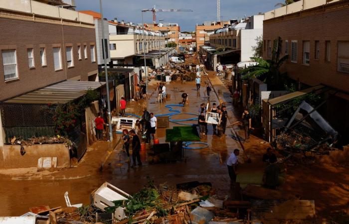 Inondazioni in Spagna | Il bilancio delle vittime sale a più di 200, arrivano i rinforzi dell’esercito