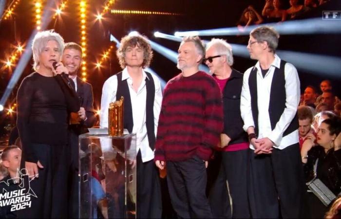 NRJ Music Awards: Indochine dedica il suo trofeo “a tutti coloro che subiscono molestie sessuali”