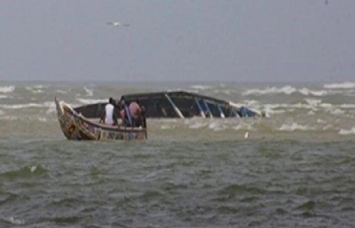 Si ribalta un’imbarcazione in partenza dal Senegal, 28 morti e 30 persone in gravi condizioni