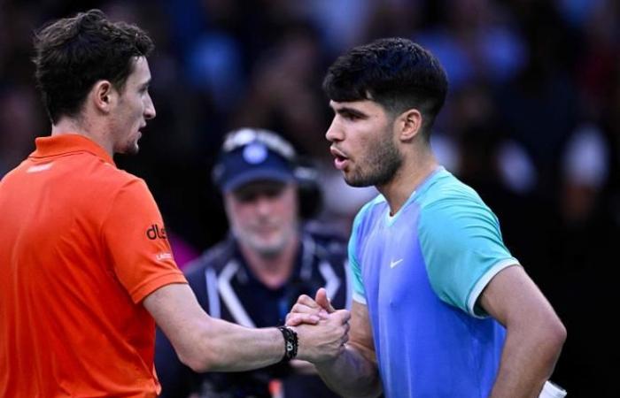 Carlos Alcaraz è stato eliminato dal Masters di Parigi dal 18° classificato Ugo Humbert