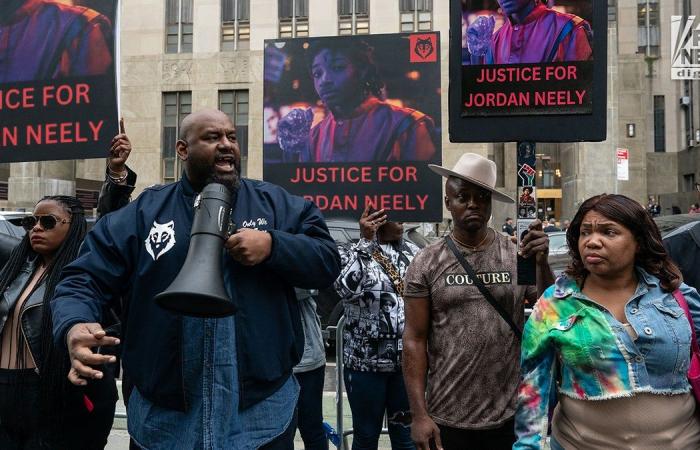 Prende il via il processo di Daniel Penny per la morte di Jordan Neely, soffocato nella metropolitana