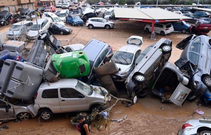 Alluvioni in Spagna: a Chiva, la disperata ricerca degli ultimi sopravvissuti