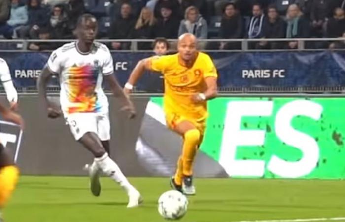 Calcio: dopo la partita contro Rodez, i tifosi “ultra” del Paris tirano fuori i coltelli, quattro feriti