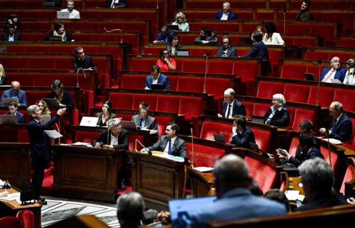 tra 49,3 e timore di scioglimento, perché i deputati prosciugano l'Assemblea