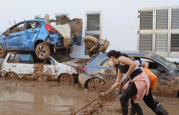 la cittadina di Paiporta non è altro che caos