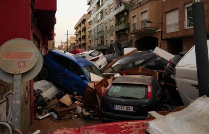 Alluvioni in Spagna: donna intrappolata da tre giorni, trovata viva nella sua auto