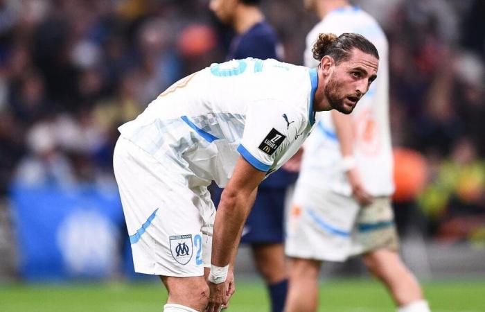 Adrien Rabiot allontana un giocatore dall'OM