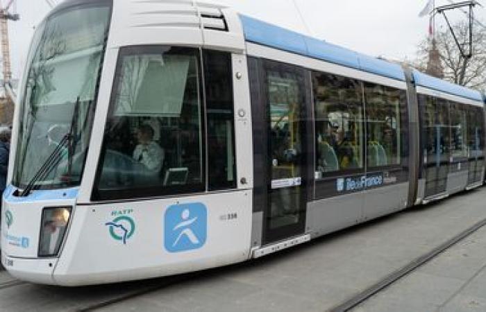 un bambino di 4 anni gravemente ferito dopo essere stato investito da un tram a Sarcelles