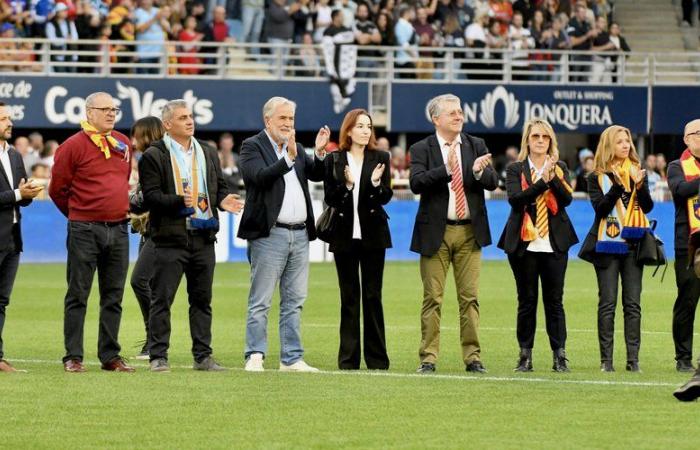 Alluvioni in Spagna: alla presenza della penya del Valencia, l'USAP rende omaggio alle vittime e ai colpiti prima della partita contro il Vannes