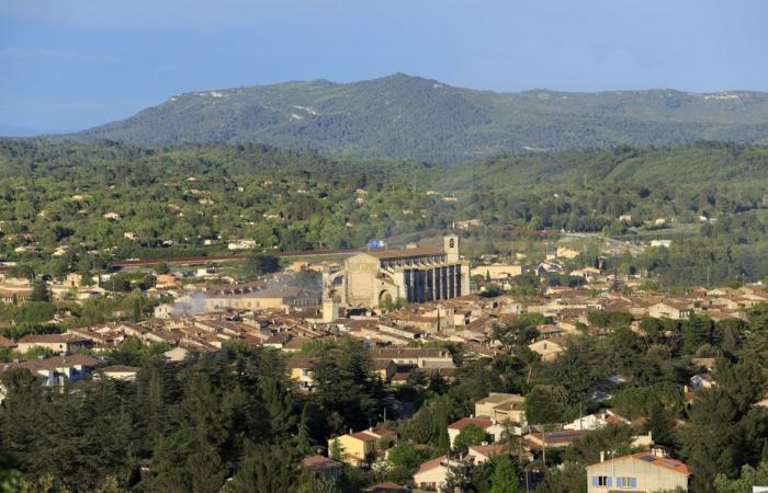 Quello che sappiamo del corpo scoperto nel bagagliaio di un'auto a Saint-Maximin-la-Sainte-Baume