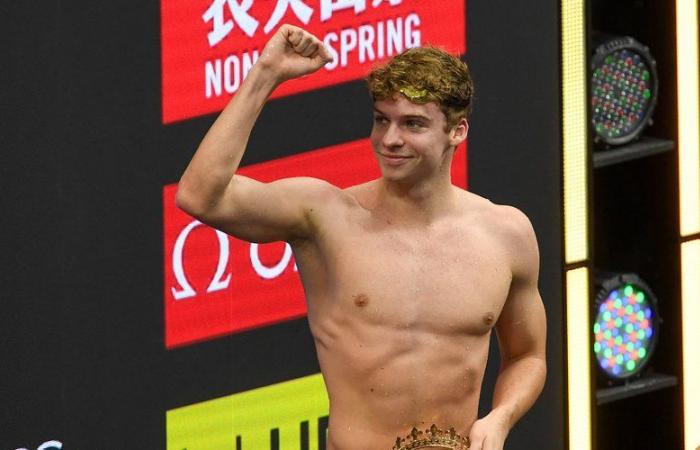 Léon Marchand ai Mondiali di nuoto: quanti soldi vincerà il fuoriclasse del nuoto dopo le sue incredibili prestazioni in vasca corta