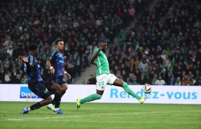 Il Saint-Etienne batte in casa lo Strasburgo e respira la Ligue 1