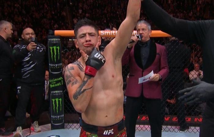 “Moreno è tornato!”: I social media reagiscono alla chiusura di Brandon Moreno contro Amir Albazi all'UFC Fight Night 246