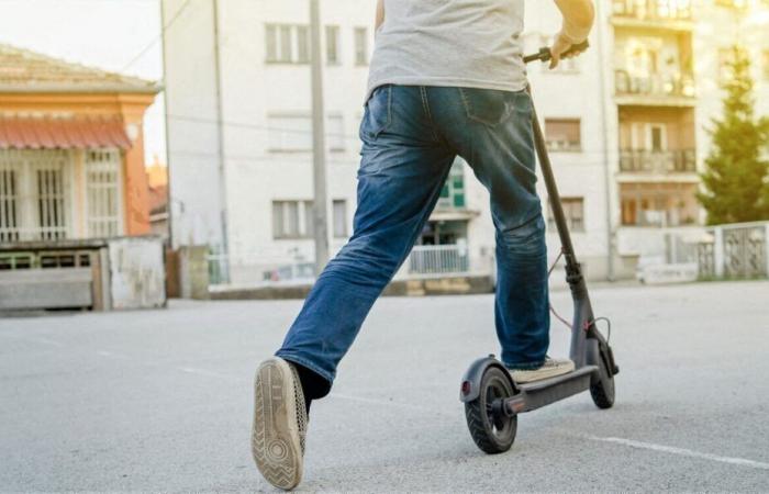 Soldi, monopattini elettrici… Un uomo sospettato di una ventina di furti nella Manica