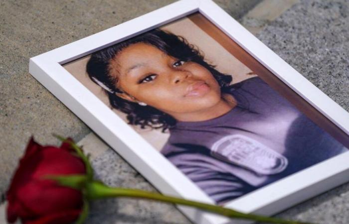 L'ufficiale di polizia americano coinvolto nella morte di Breonna Taylor è stato dichiarato colpevole