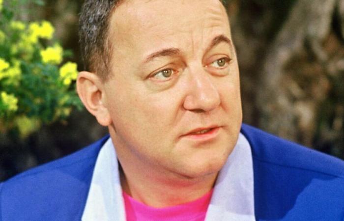 Gli ultimi momenti di Coluche, un amico famoso ha un'altra teoria sulla sua partenza inaspettata…