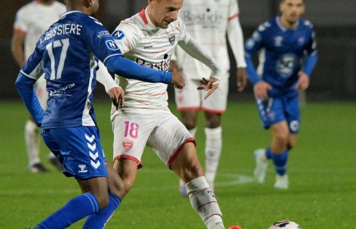 Calcio: perché il Nîmes Olympique non vince in trasferta