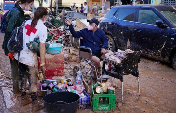 mentre forniscono aiuto, i volontari affrontano anche rischi per la salute