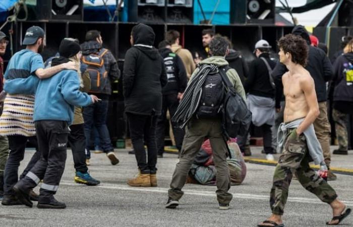 Lancio di pietre, mazze da baseball… Un rave party degenera tra partecipanti alla festa e viaggiatori vicino a Rennes