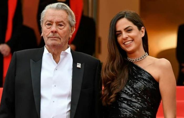 sua figlia Anouchka Delon rivela il testo letto durante il suo funerale