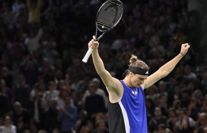 Zverev domina Rune e si regala una nuova finale al Rolex Paris Masters