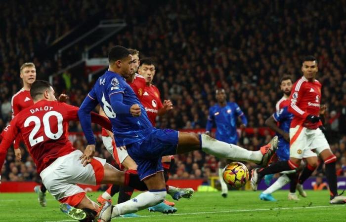 Manchester United e Chelsea fianco a fianco all'Old Trafford