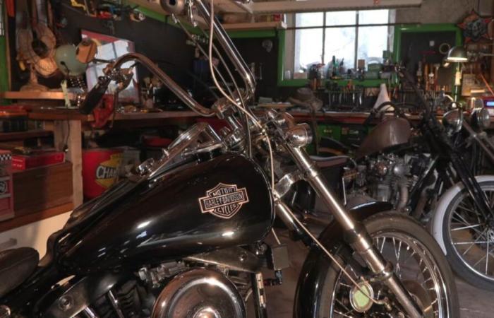 vende la motocicletta di Johnny Hallyday per finanziare la sua pensione