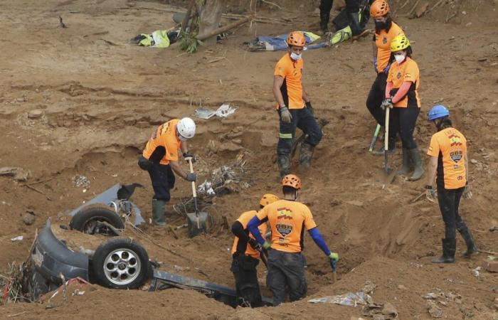 “Cinque giorni dopo il disastro possiamo ancora sperare di trovare dei sopravvissuti”