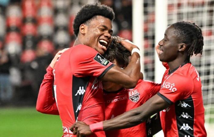 Il Guingamp gioca contro il Grenoble e si avvicina al podio