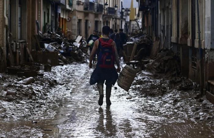 nuove piogge torrenziali in Catalogna, il bilancio umano rischia di aumentare a Valencia