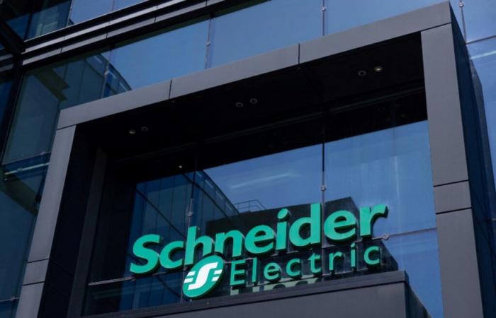 Schneider Electric licenzia il suo direttore generale dopo “disaccordi” – 04/11/2024 alle 09:23