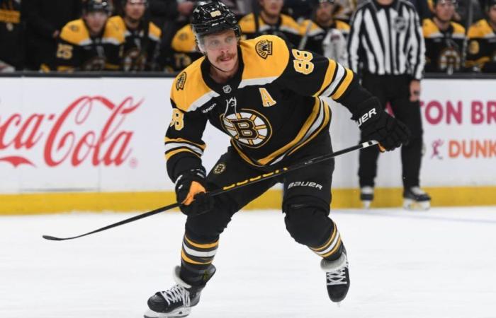 In panchina, Pastrnak si prende la colpa