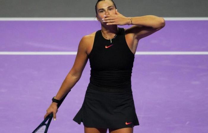 Sabalenka doma Paolini ed elimina Rybakina dal WTA Masters