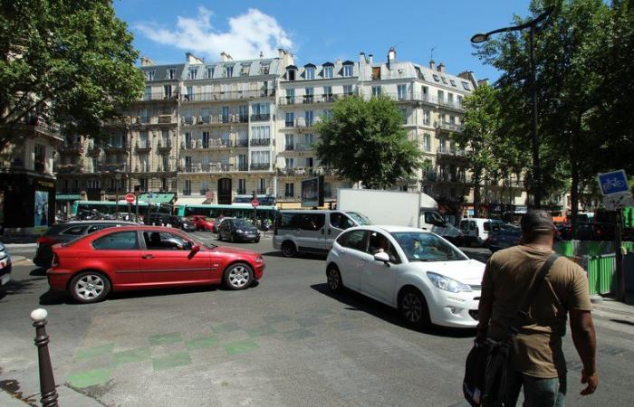 “Fabbrica di gas”, “proclamatorio”, “preoccupante”… Capire tutto sulla polemica sul divieto di circolazione delle auto nel cuore di Parigi