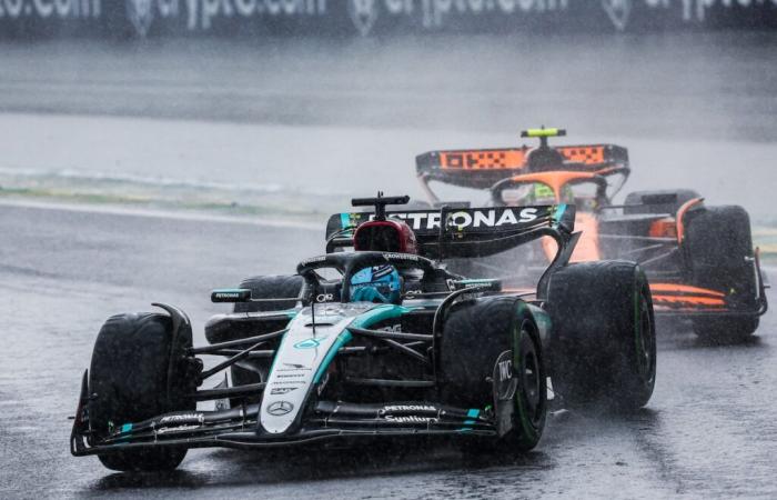 F1 – Russell 'piuttosto arrabbiato' per aver ascoltato la Mercedes e essersi fermato ai box prima della bandiera rossa