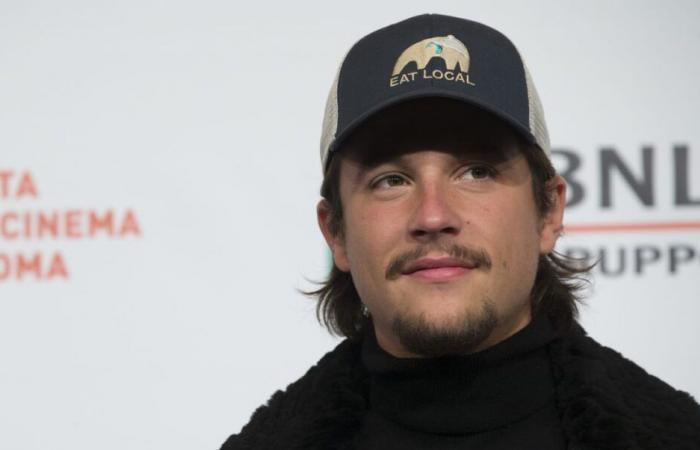 Il rapper Nekfeu è accusato di stupro e i fan attaccano la persona sbagliata