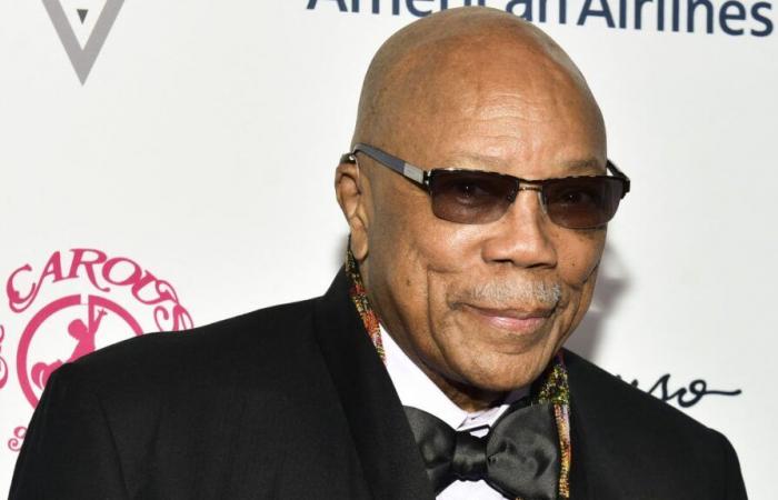 È morto all'età di 91 anni il leggendario musicista e produttore americano Quincy Jones, noto soprattutto per aver lavorato con Michael Jackson e Frank Sinatra