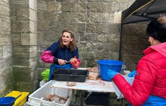 “Vendiamo il prodotto della nostra pesca”: a Coutances, un nuovo banco di pesce sul