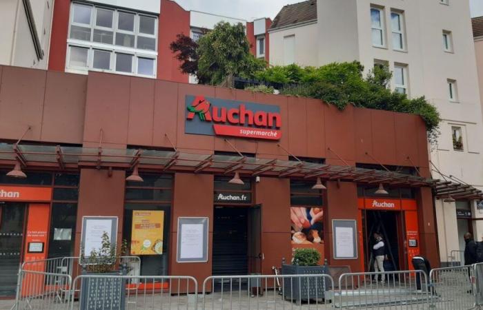 Martedì il gruppo Auchan intende annunciare un progetto di piano sociale su larga scala