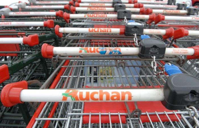 Auchan si prepara ad annunciare un piano sociale che mette a rischio 2.300 posti di lavoro in Francia