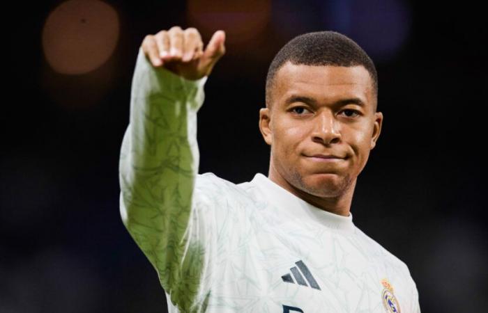 Kylian Mbappé, lo spogliatoio del Real Madrid se la passa malissimo