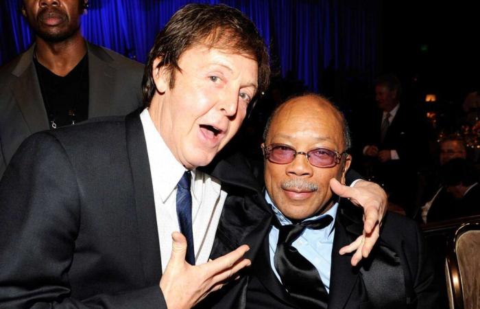 Le 9 rivelazioni più scioccanti di Quincy Jones su altre celebrità, dalla vita sessuale segreta di Marlon Brando alla mancanza di talento dei Beatles