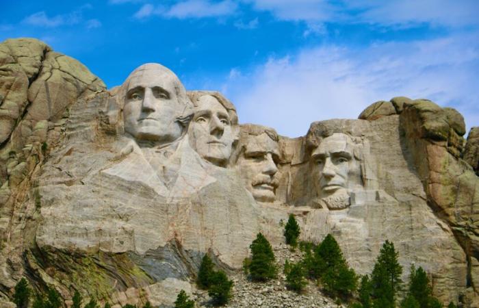 Un giorno, una foto… quattro presidenti scolpiti nella roccia