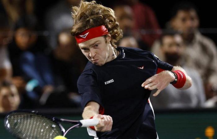 qualificato per il Masters, Rublev si ritira dal torneo di Metz