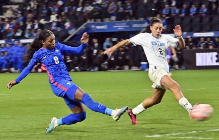 La squadra femminile francese affronterà la Nigeria allo stadio Raymond Kopa il 30 novembre