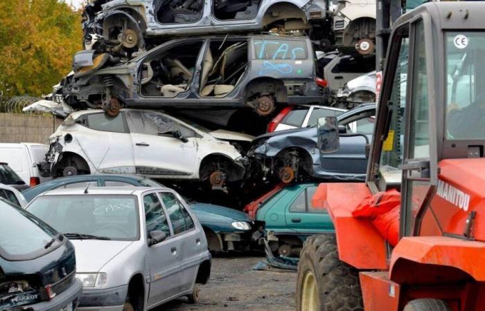 depositi di automobili abbandonati braccati nell'Orne